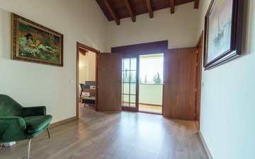 Property slide 25