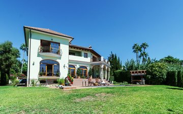 Property slide 35