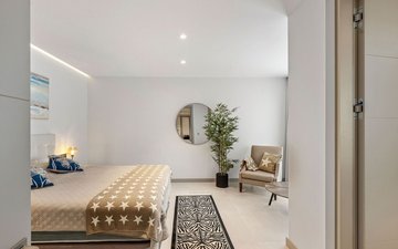 Property slide 22
