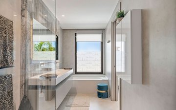 Property slide 39
