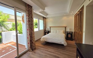 Property slide 14