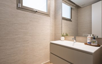 Property slide 17