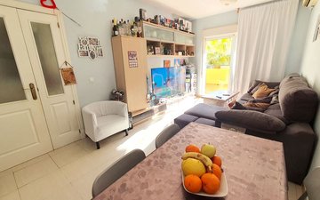 Property slide 10