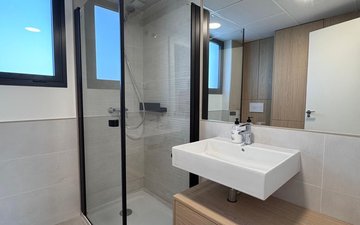 Property slide 21