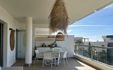 Property slide 17