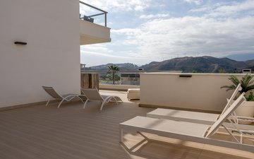 Property slide 48