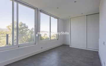 Property slide 31