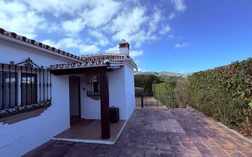 Property slide 10