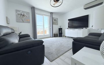 Property slide 22