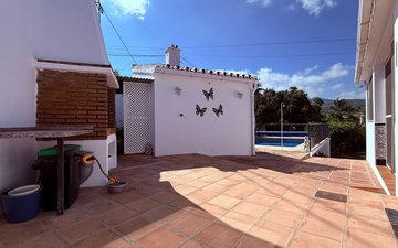 Property slide 7