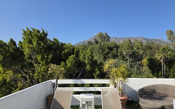 Property slide 18