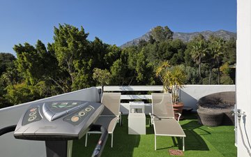 Property slide 22