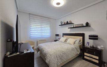 Property slide 32
