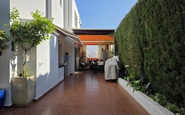 Property slide 42
