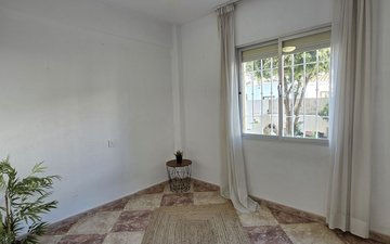 Property slide 23