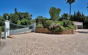 Property slide 38