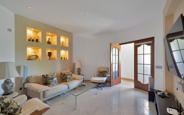 Property slide 44