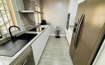 Property slide 48