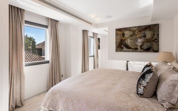 Property slide 17