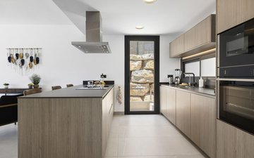 Property slide 10