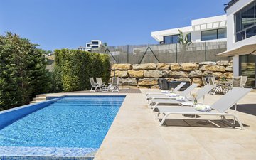 Property slide 58