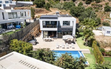 Property slide 61
