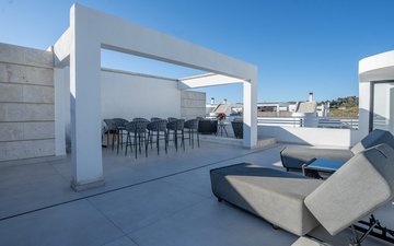Property slide 21