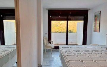Property slide 10