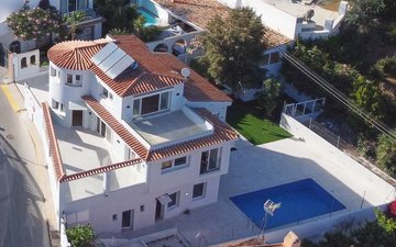 Property slide 17