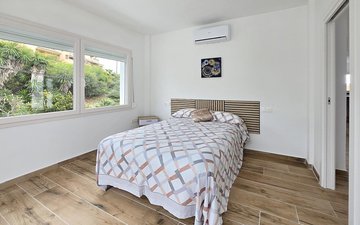 Property slide 22