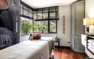 Property slide 20
