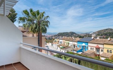 Property slide 10