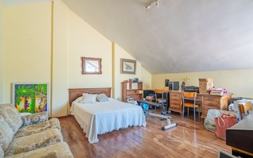 Property slide 34
