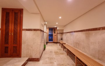 Property slide 32