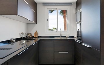 Property slide 7