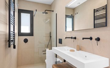 Property slide 21