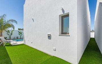 Property slide 25