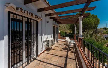 Property slide 25
