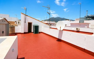 Property slide 17