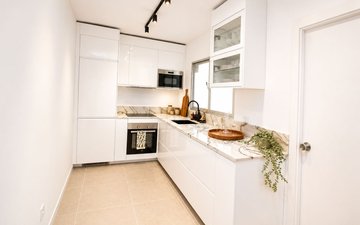 Property slide 6