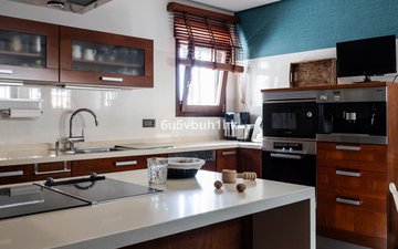 Property slide 10