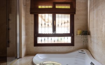 Property slide 17