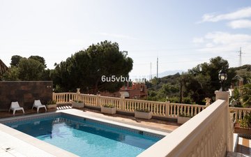 Property slide 40