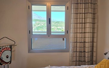 Property slide 18