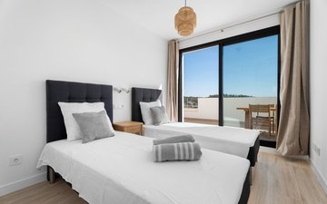 Property slide 25