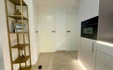 Property slide 10