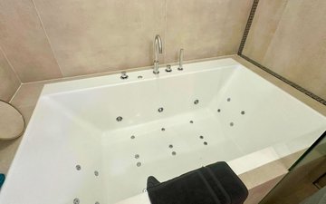Property slide 22