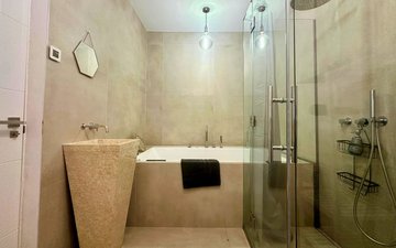 Property slide 24