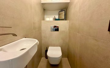 Property slide 25