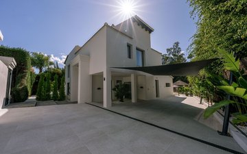 Property slide 17